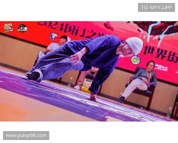 南京滑板队在世界街舞大赛中以73分稳居积分榜首位